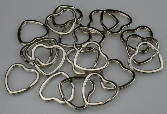 20 x Schl�sselring - Form: Herz - Farbe: silber